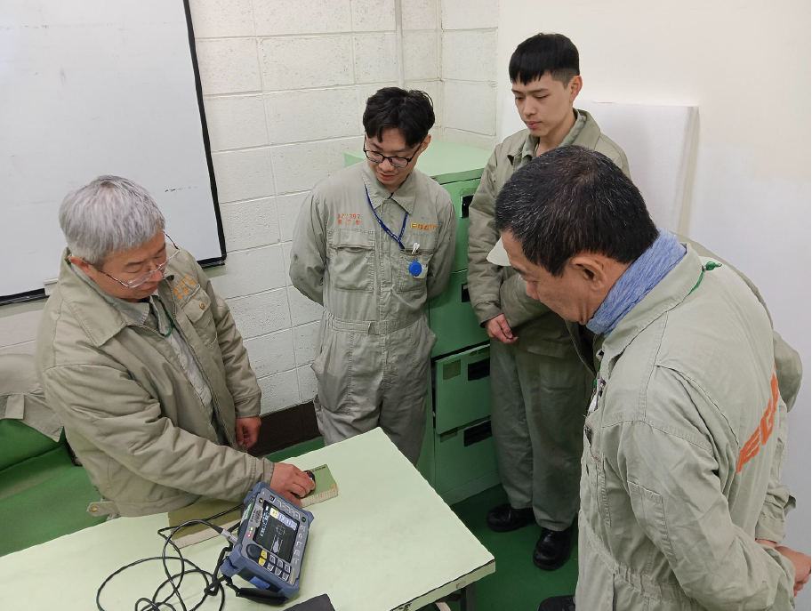 EGATComposite Ultrasonic Testing Practical Training course image